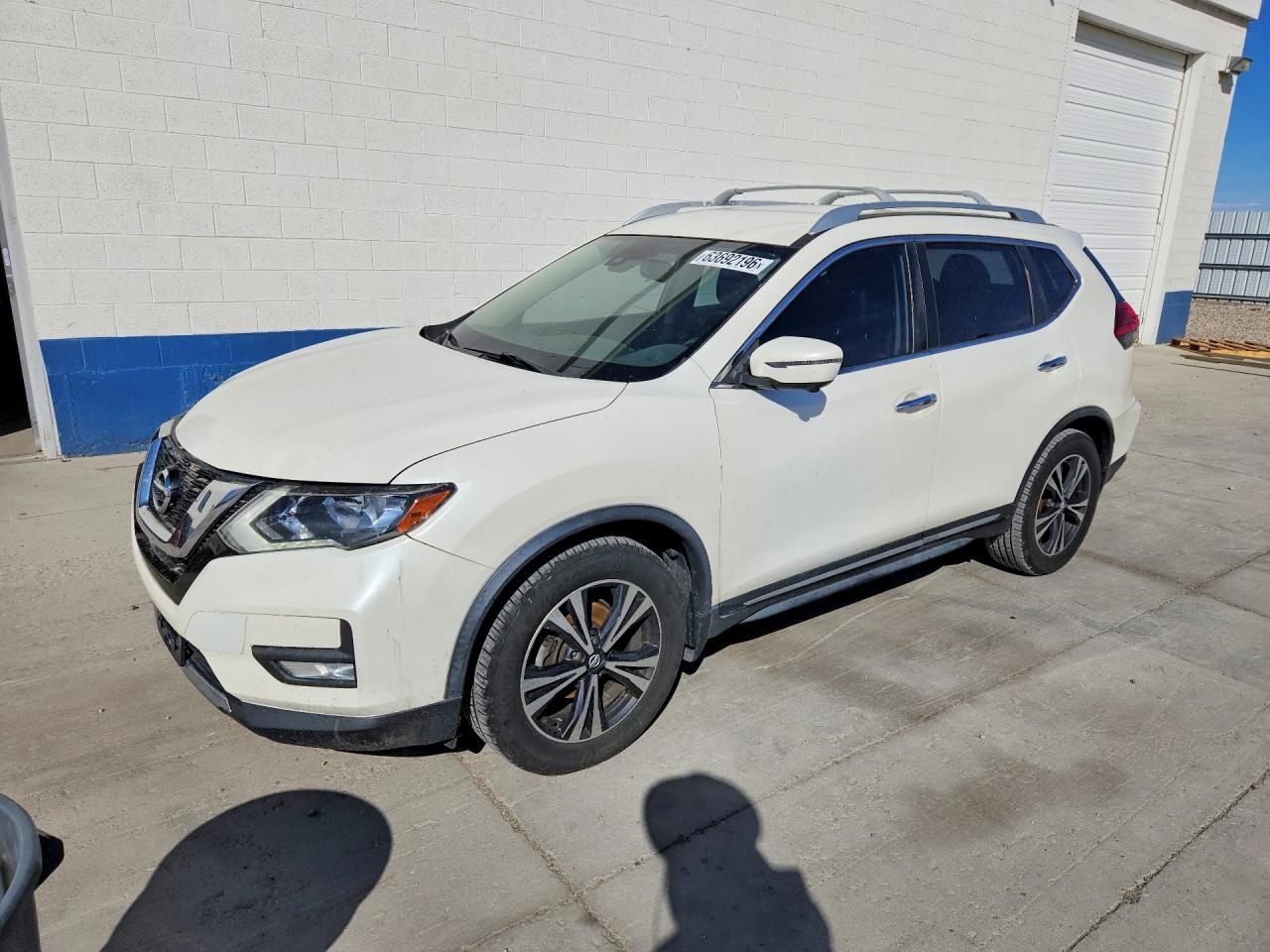 2017 NISSAN ROGUE SL