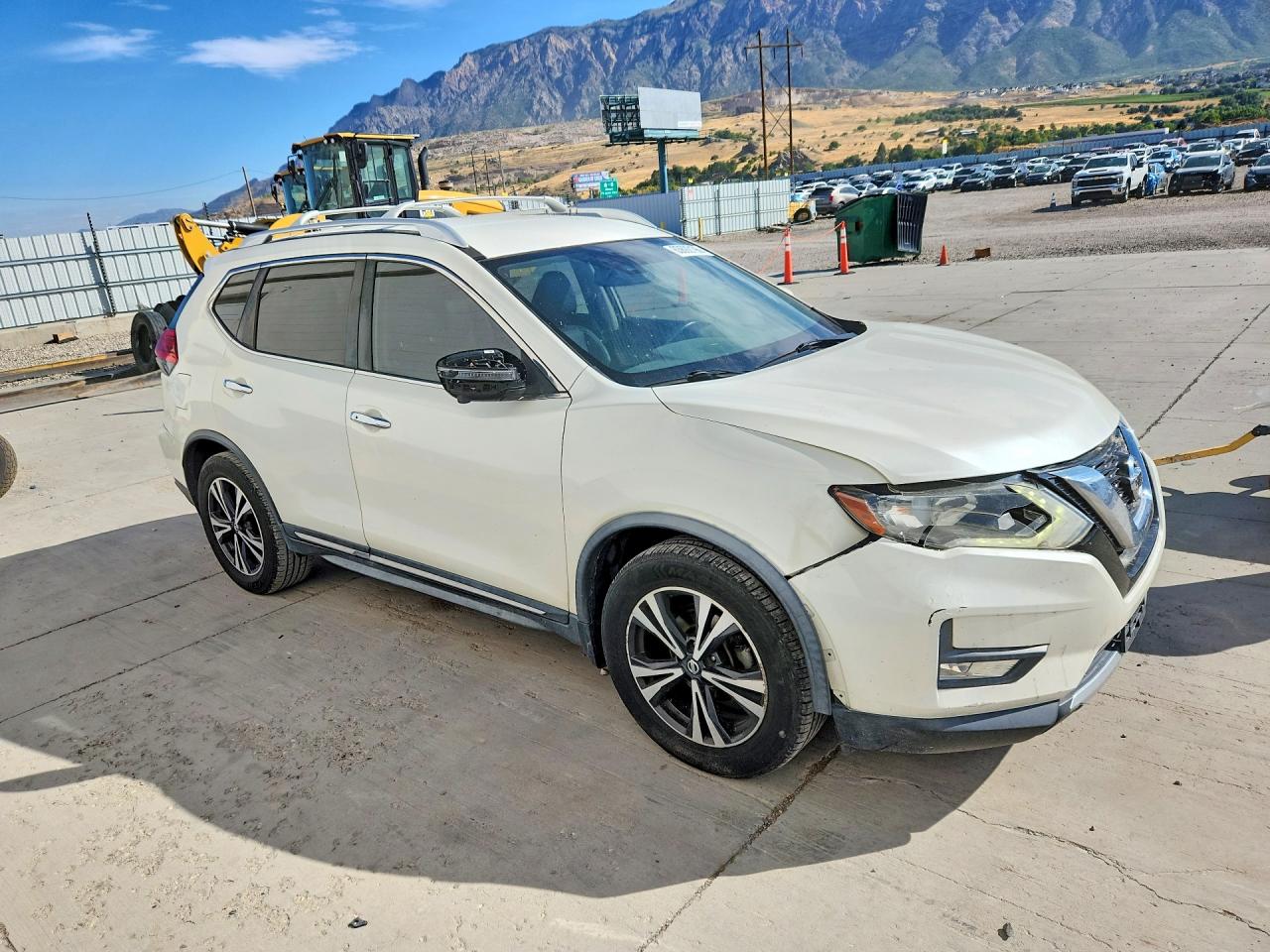 2017 NISSAN ROGUE SL — снимка 4