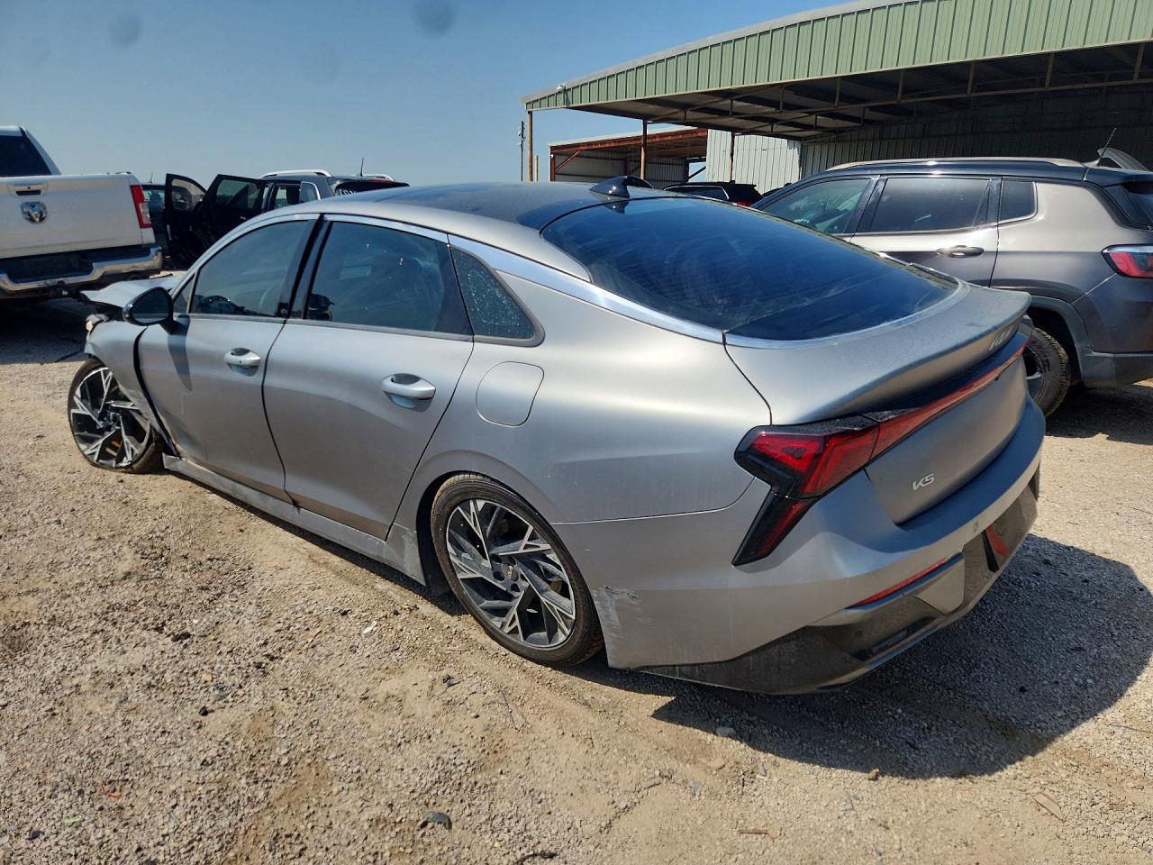 2025 KIA K5 GT LINE — снимка 2