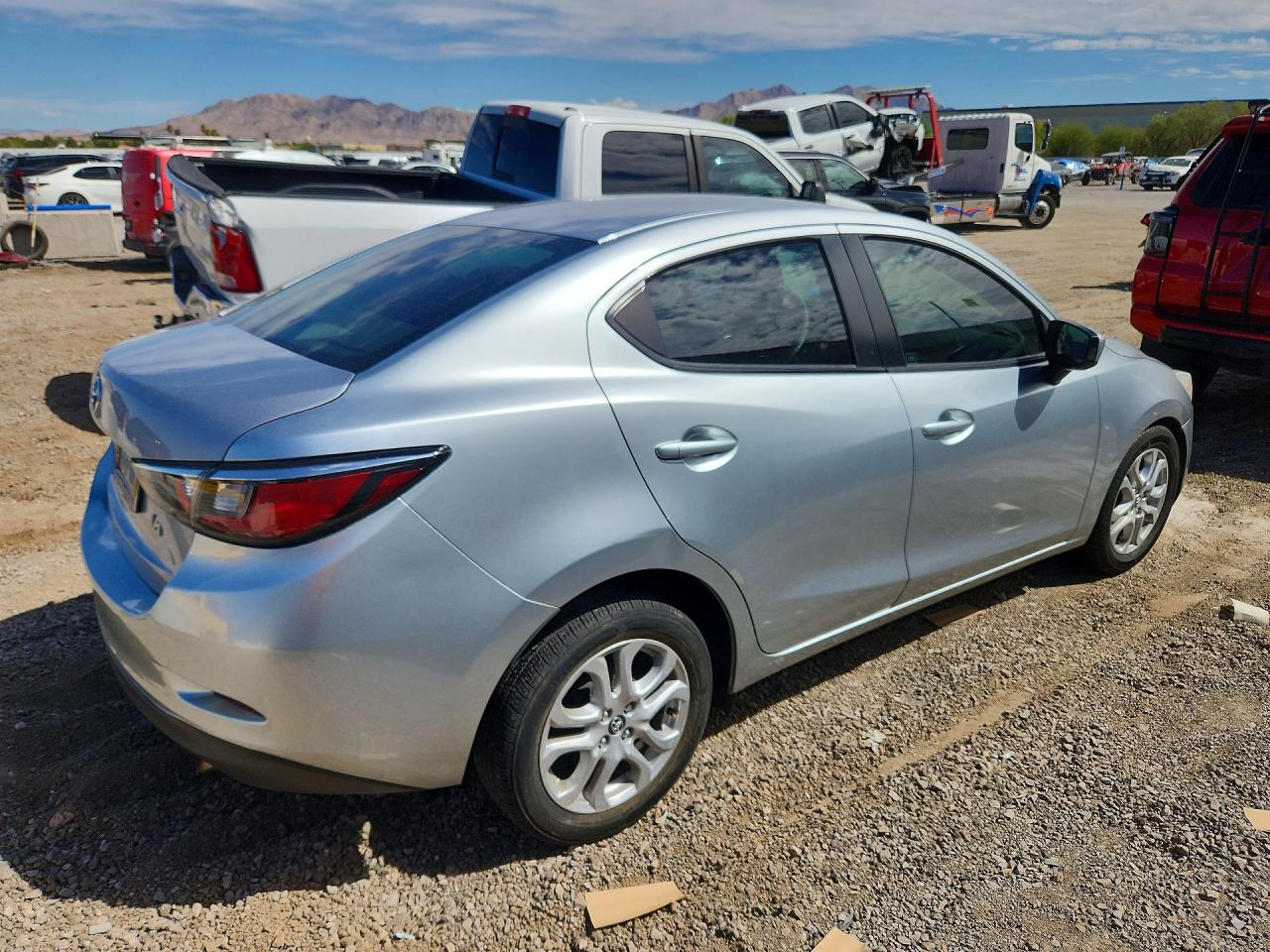 2018 TOYOTA YARIS IA BASE — снимка 3