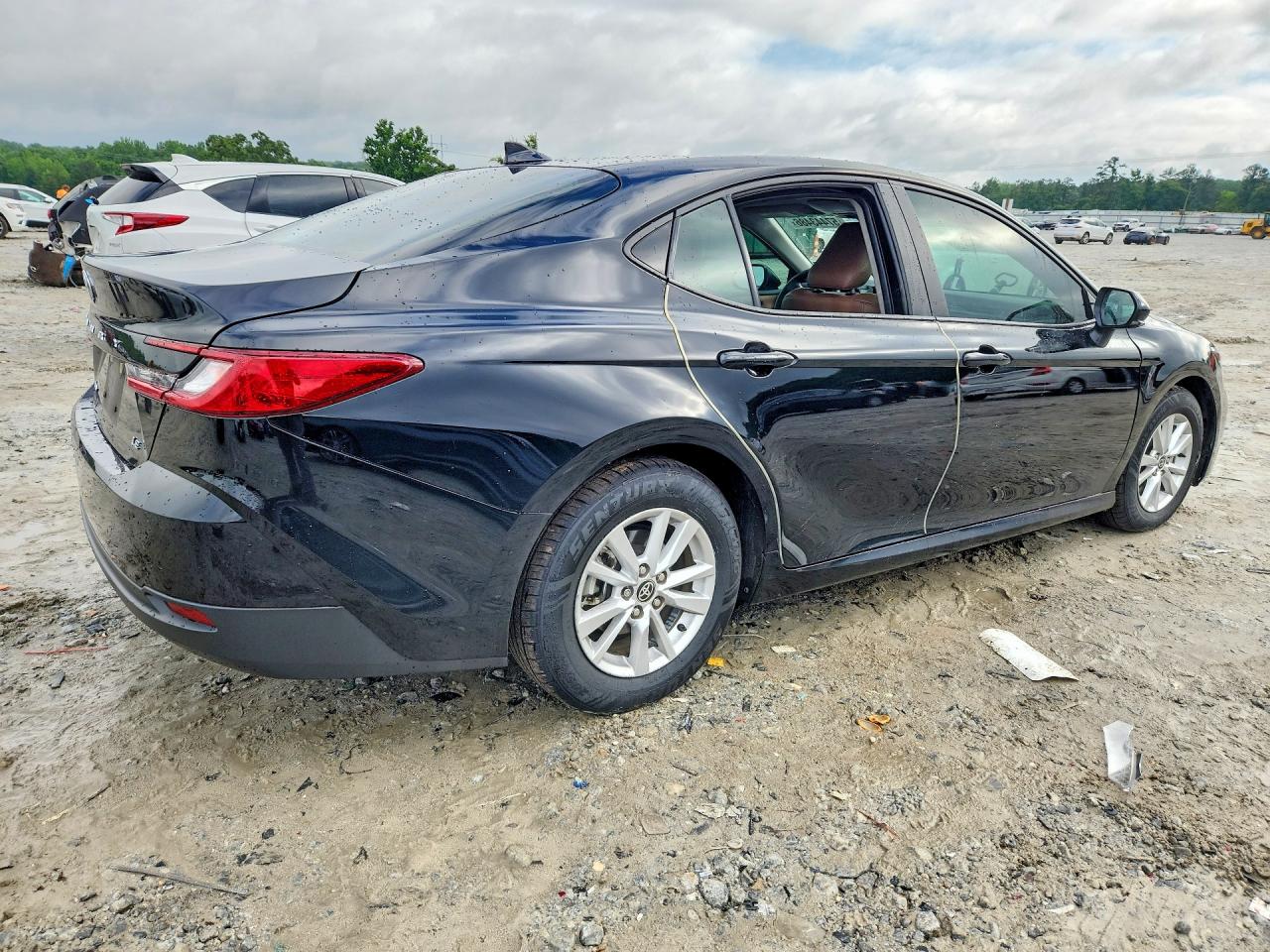 2025 TOYOTA CAMRY LE — снимка 3