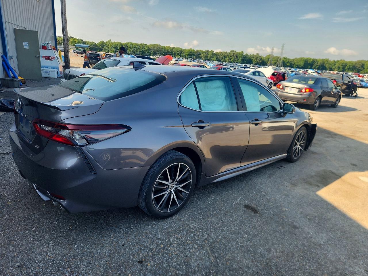 2022 TOYOTA CAMRY SE — снимка 3