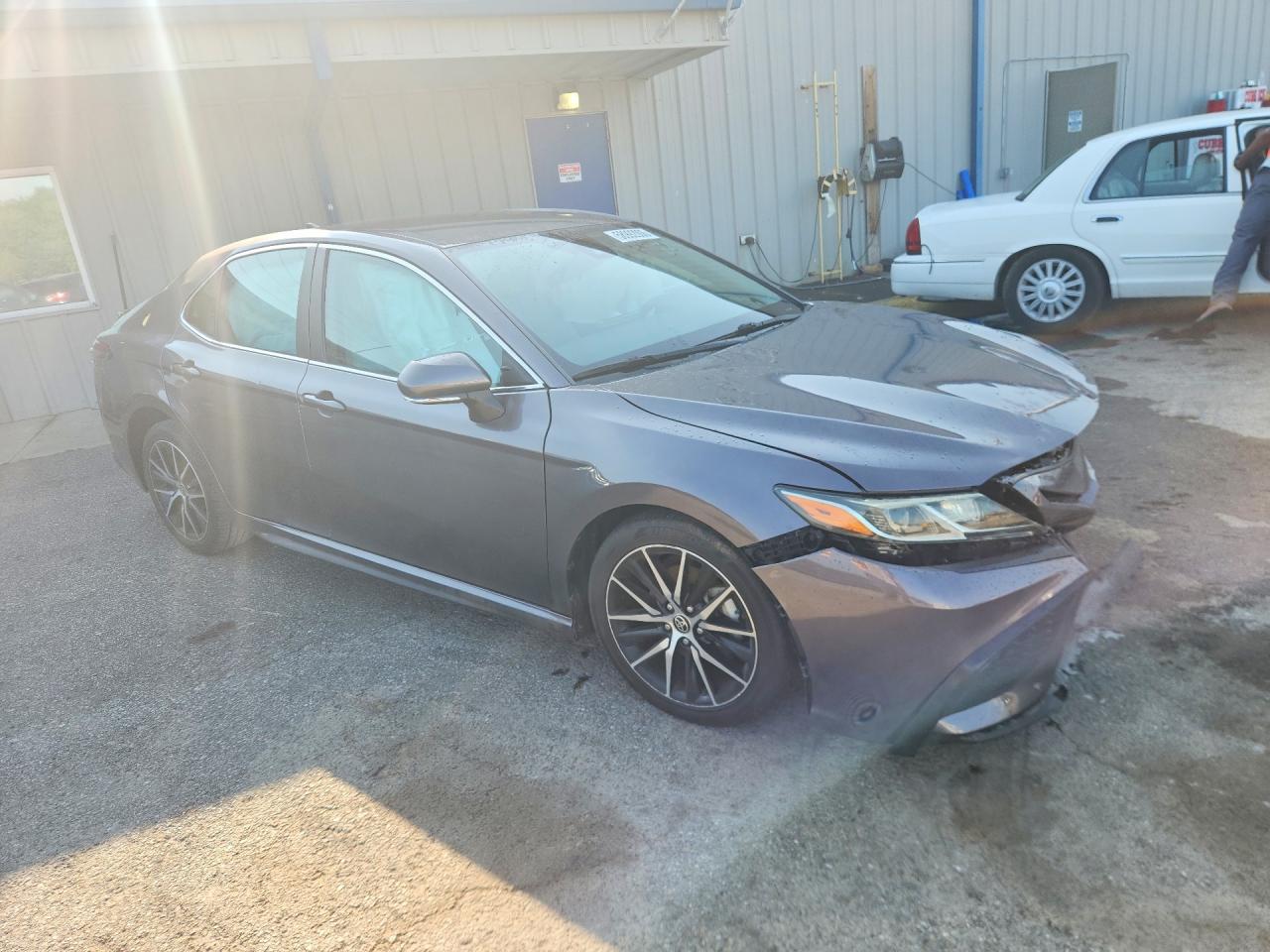 2022 TOYOTA CAMRY SE — снимка 4
