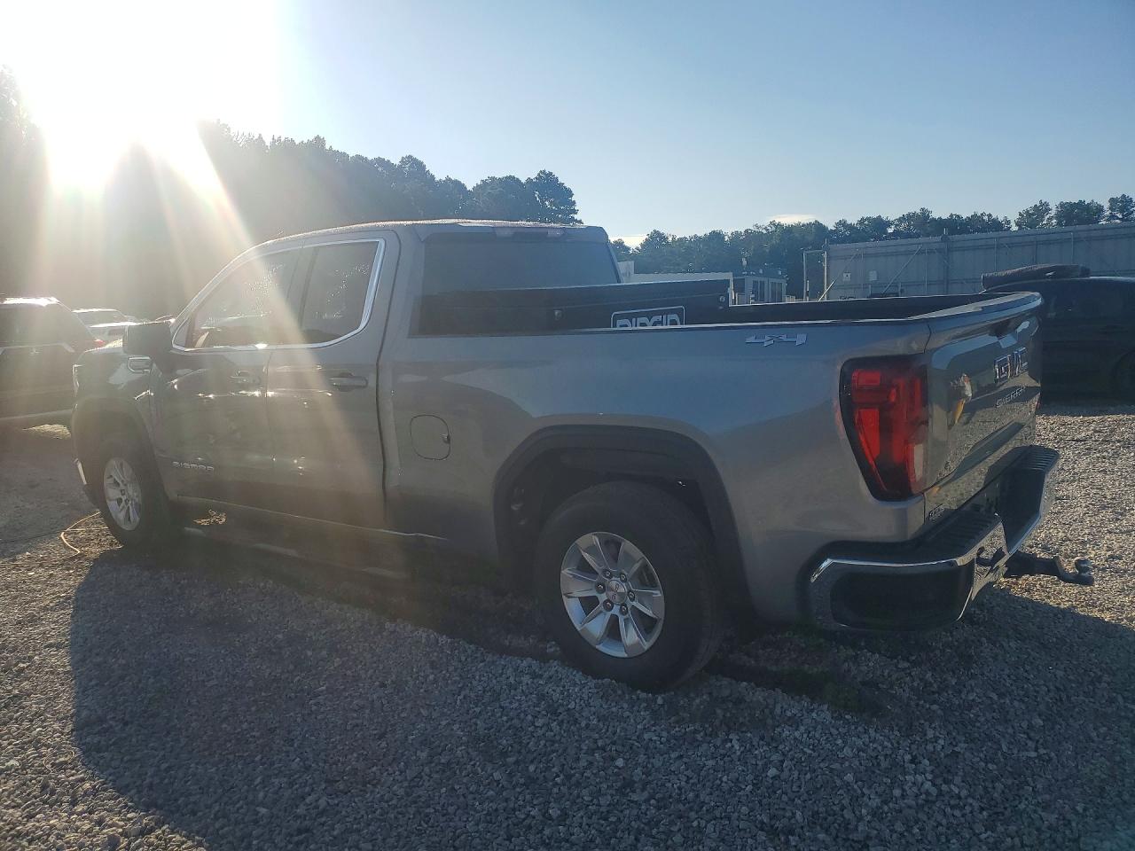 2024 GMC SIERRA K1500 SLE — снимка 2