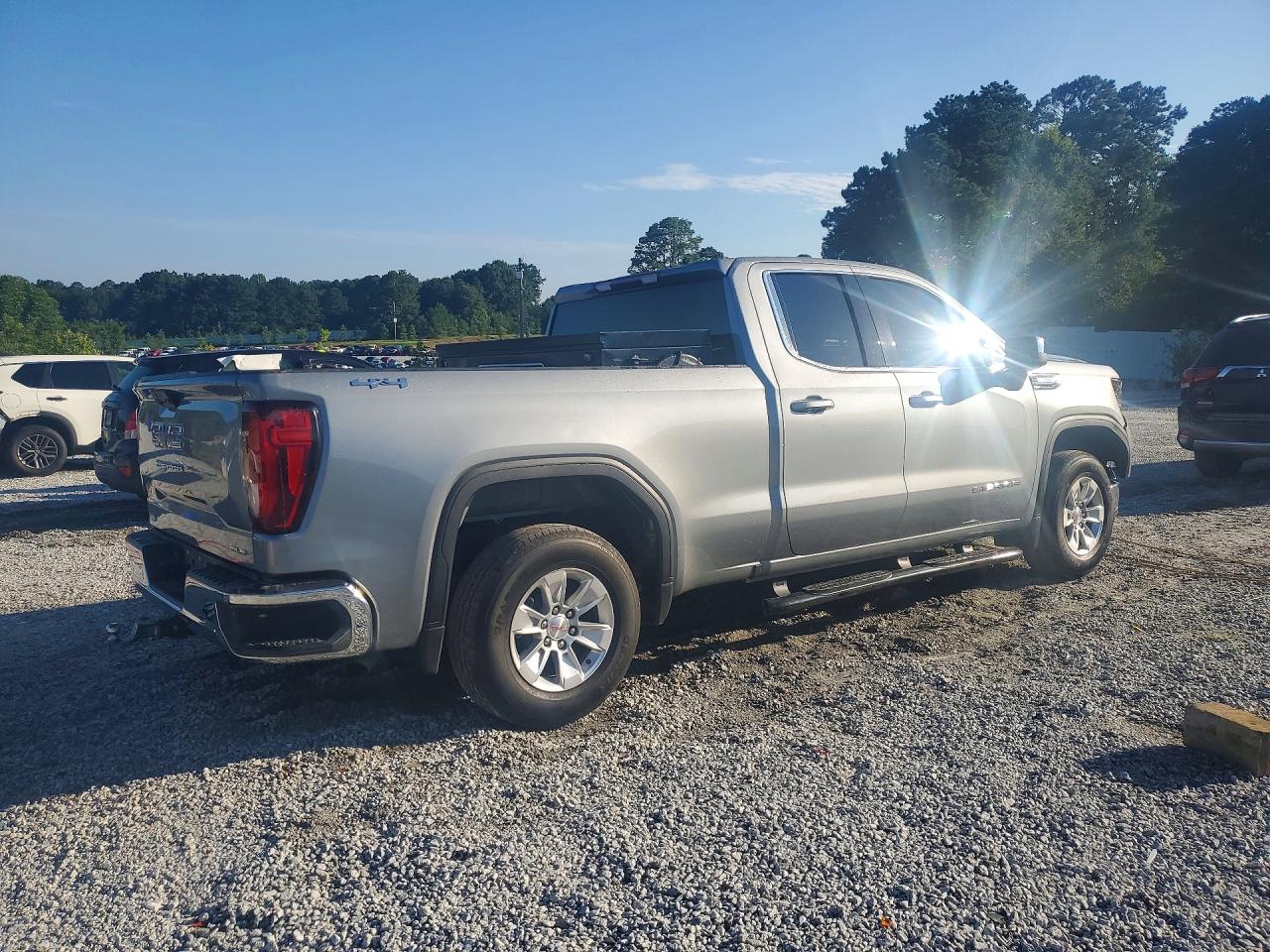 2024 GMC SIERRA K1500 SLE — снимка 3