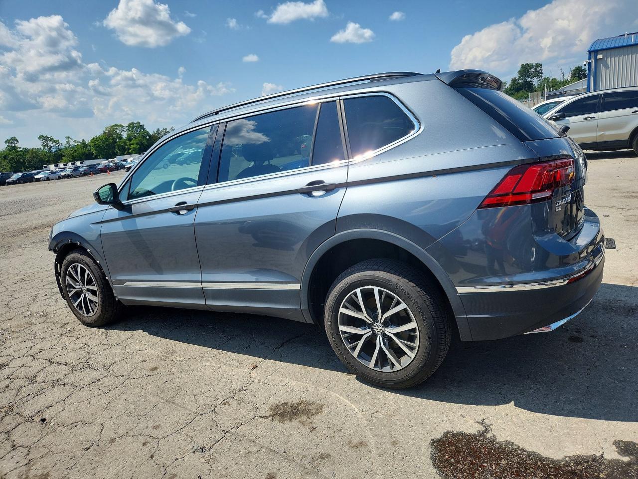 2020 VOLKSWAGEN TIGUAN SE — снимка 2