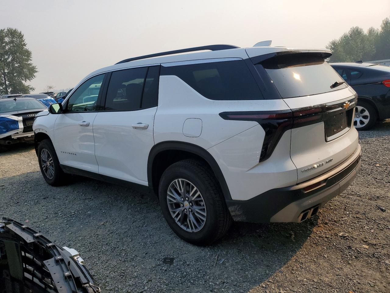 2025 CHEVROLET TRAVERSE LT — снимка 2