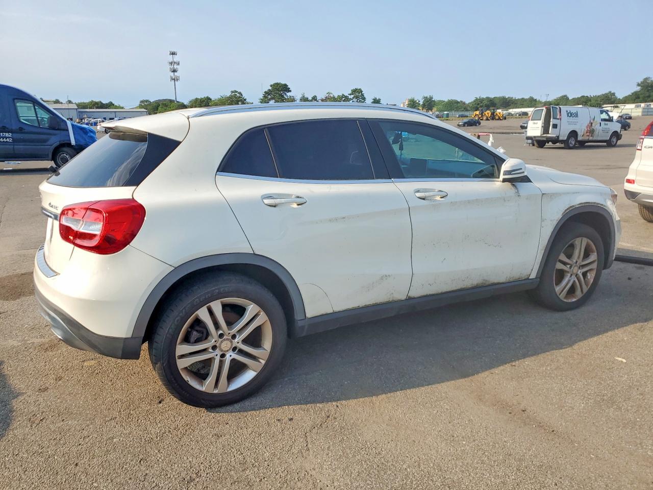 2016 MERCEDES-BENZ GLA 250 4MATIC — снимка 3