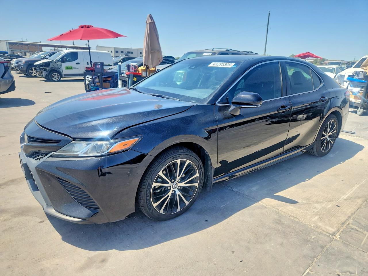 2018 TOYOTA CAMRY SE