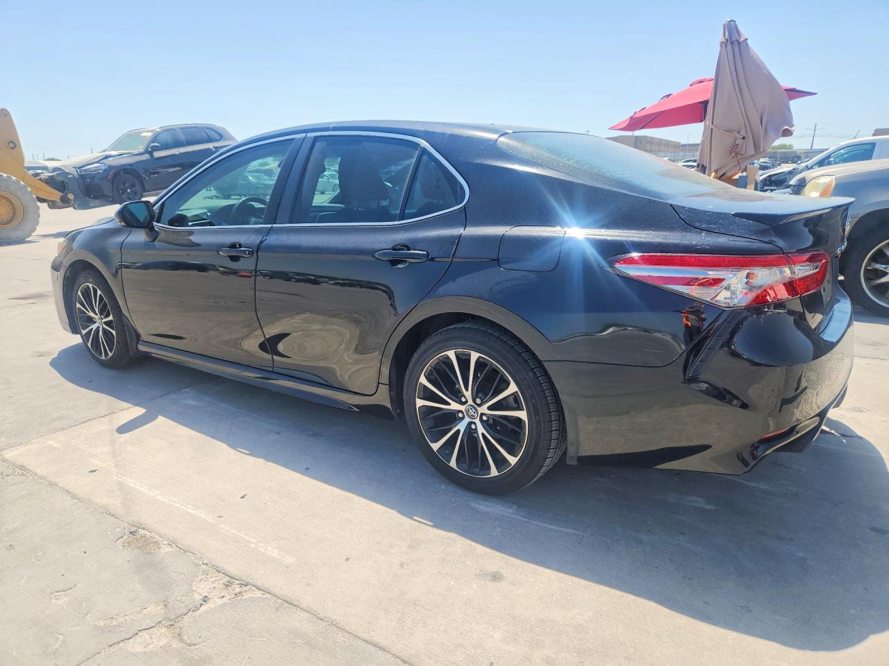 2018 TOYOTA CAMRY SE — снимка 2