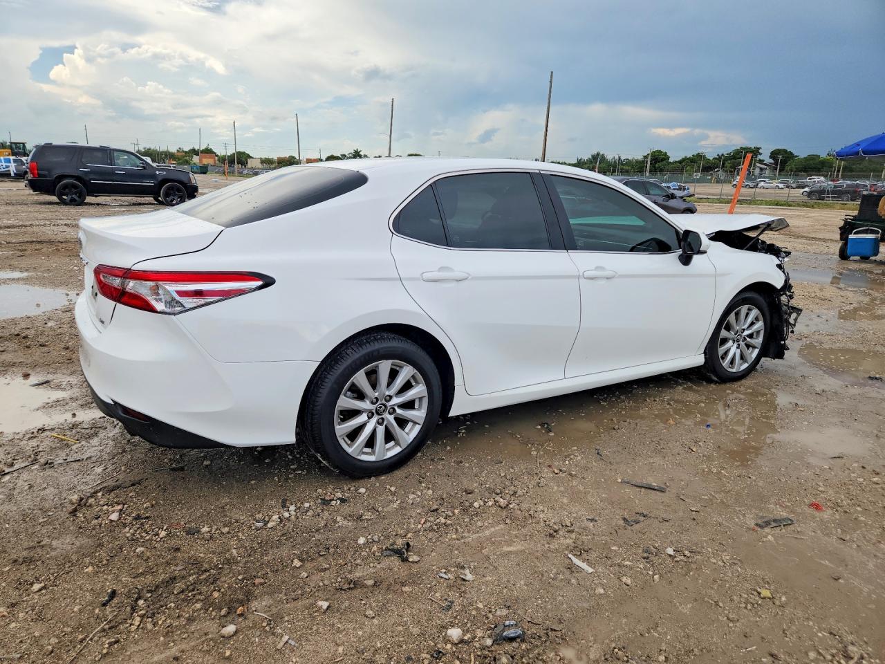 2018 TOYOTA CAMRY LE — снимка 3