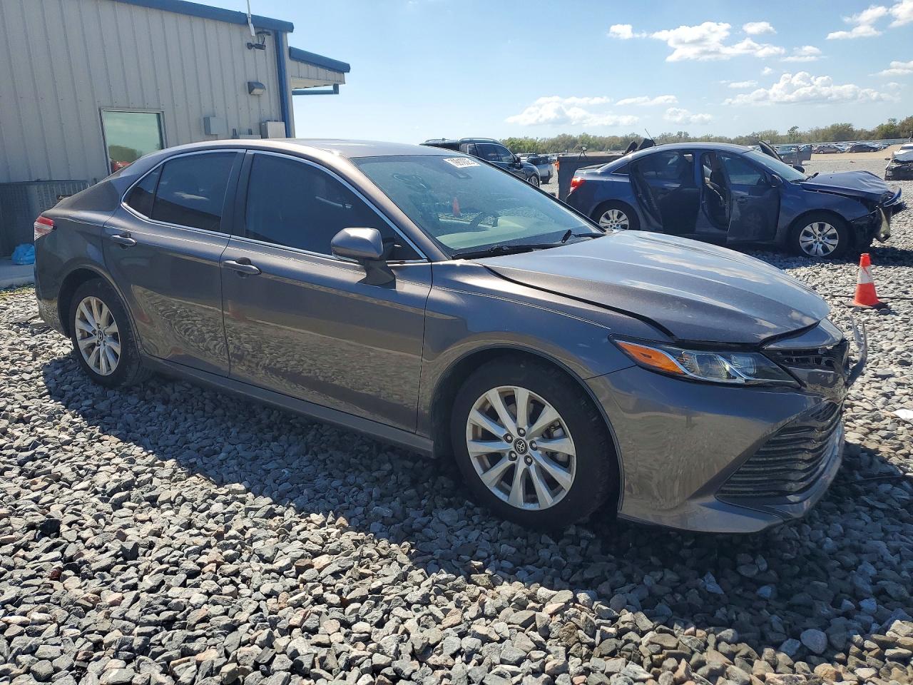 2020 TOYOTA CAMRY LE — снимка 4