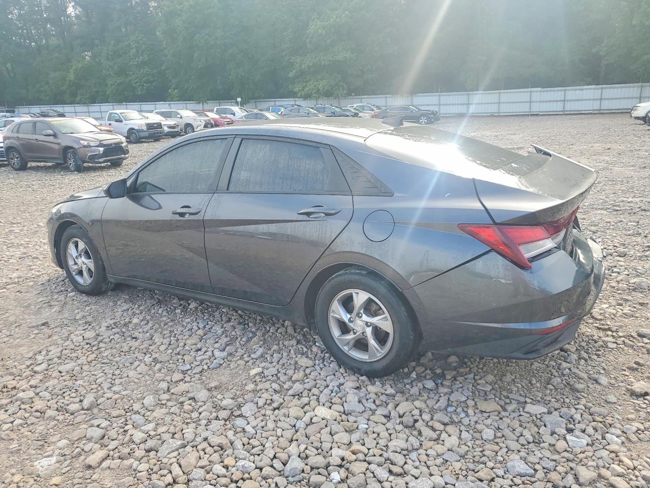 2021 HYUNDAI ELANTRA SE — снимка 2