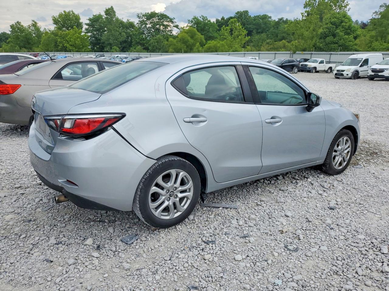 2018 TOYOTA YARIS IA BASE — снимка 3