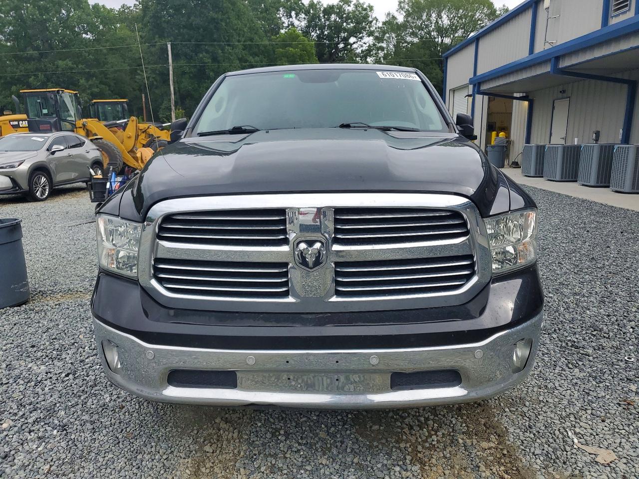 2017 RAM 1500 SLT — снимка 5