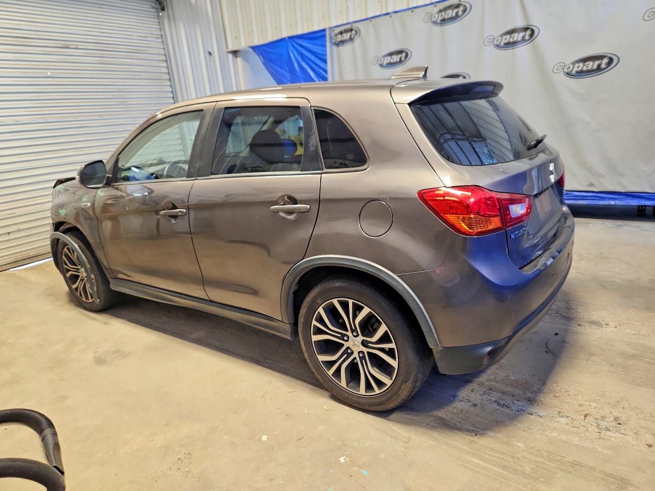 2017 MITSUBISHI OUTLANDER SPORT ES — снимка 2