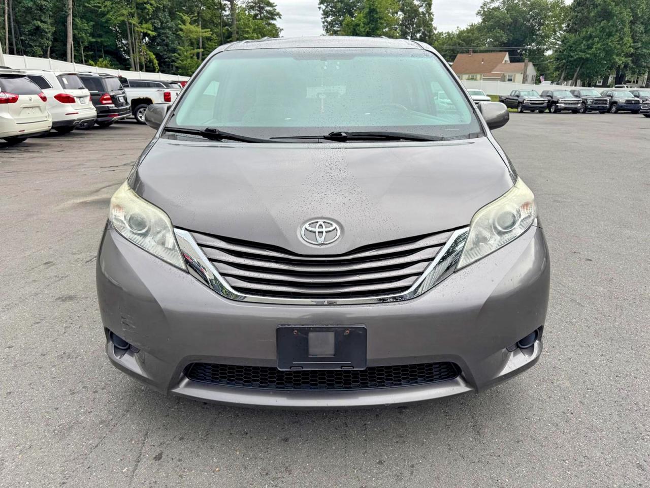 2017 TOYOTA SIENNA LE — снимка 5