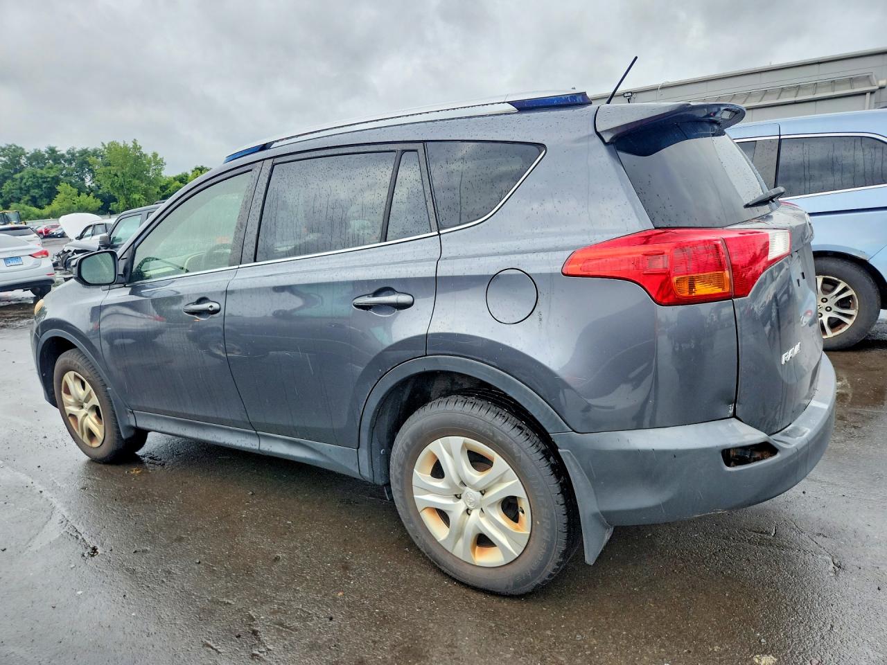 2015 TOYOTA RAV4 LE — снимка 2