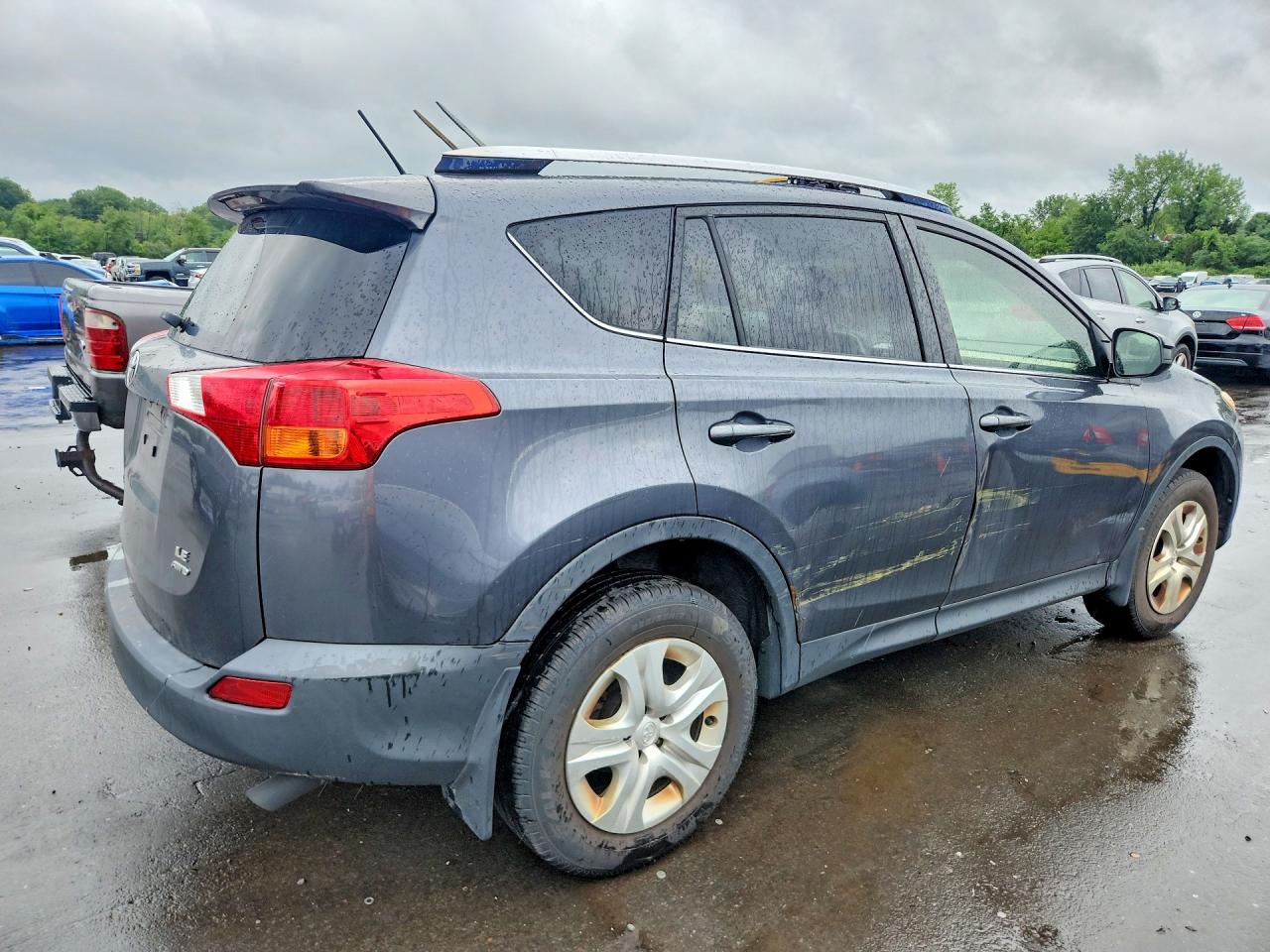 2015 TOYOTA RAV4 LE — снимка 3