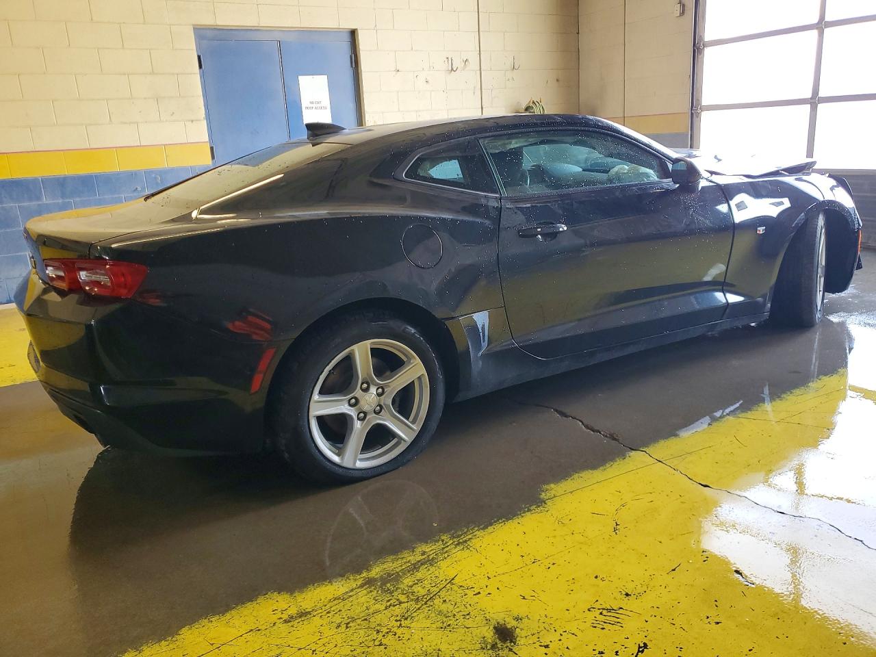 2021 CHEVROLET CAMARO LS — снимка 3
