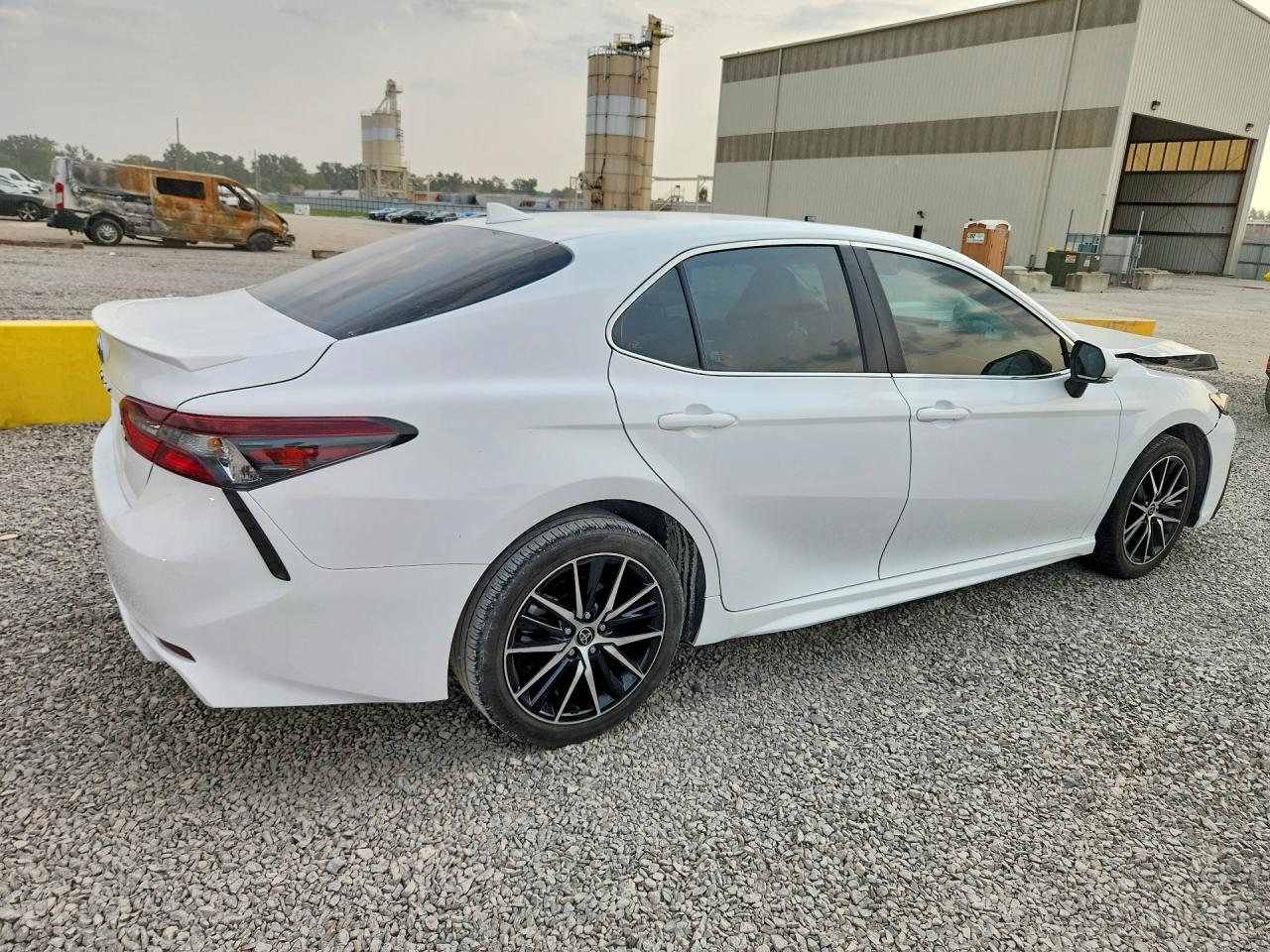 2023 TOYOTA CAMRY SE — снимка 3