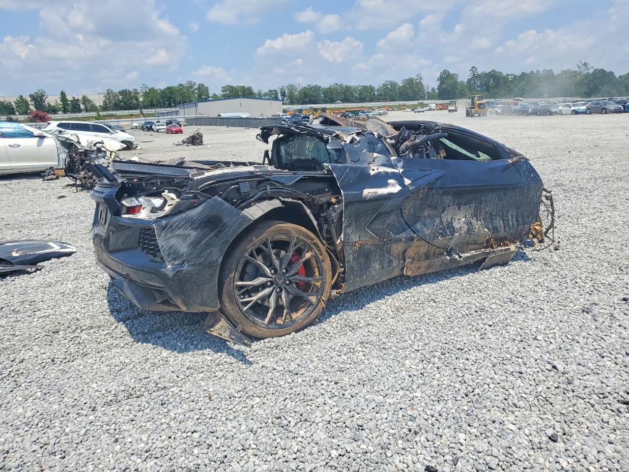 2025 CHEVROLET CORVETTE STINGRAY 1LT — снимка 3
