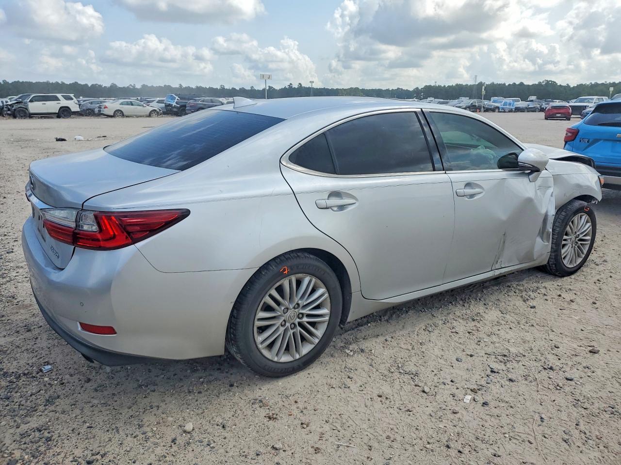 2017 LEXUS ES 350 — снимка 3