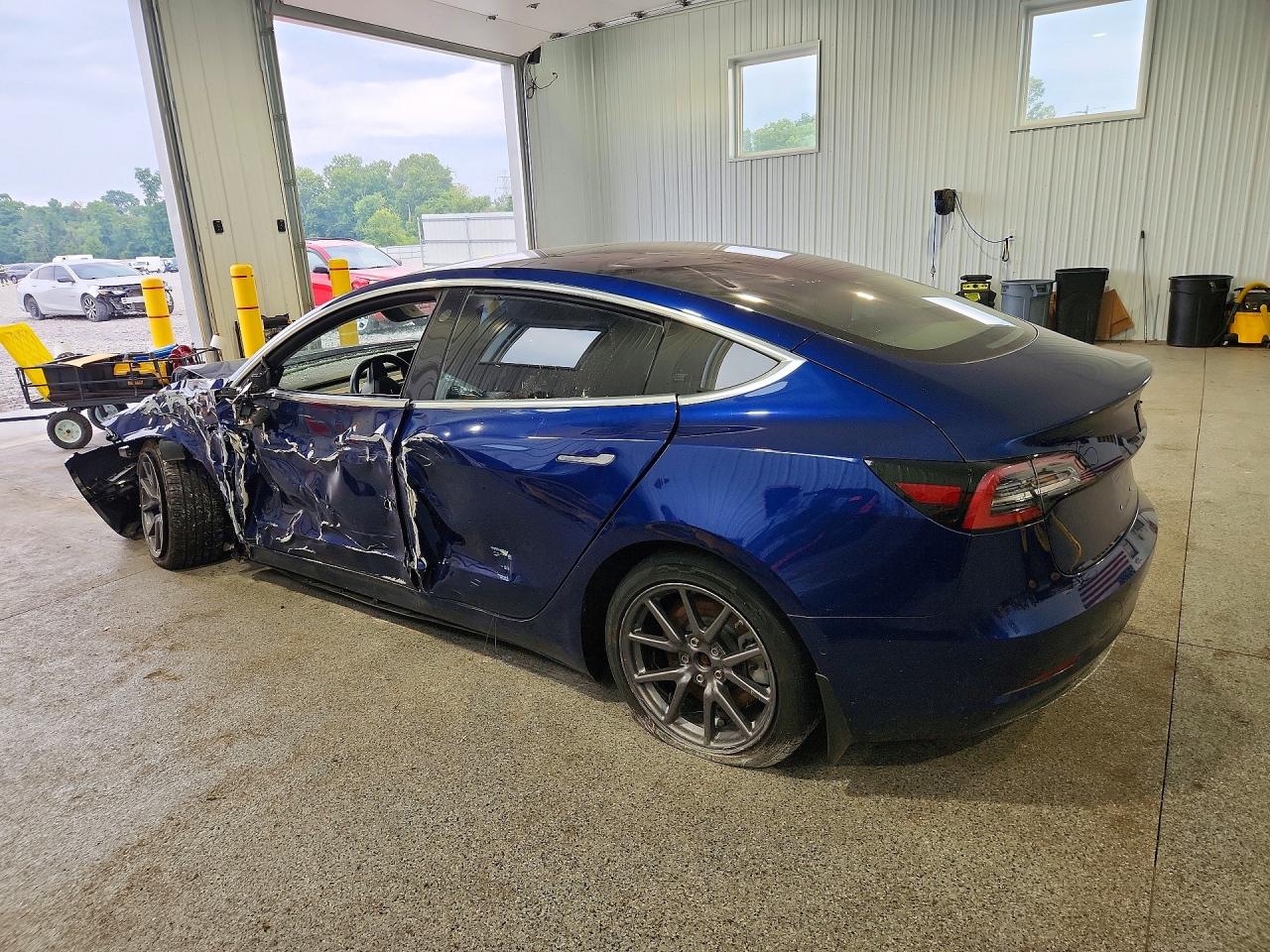 2018 TESLA MODEL 3 — снимка 2