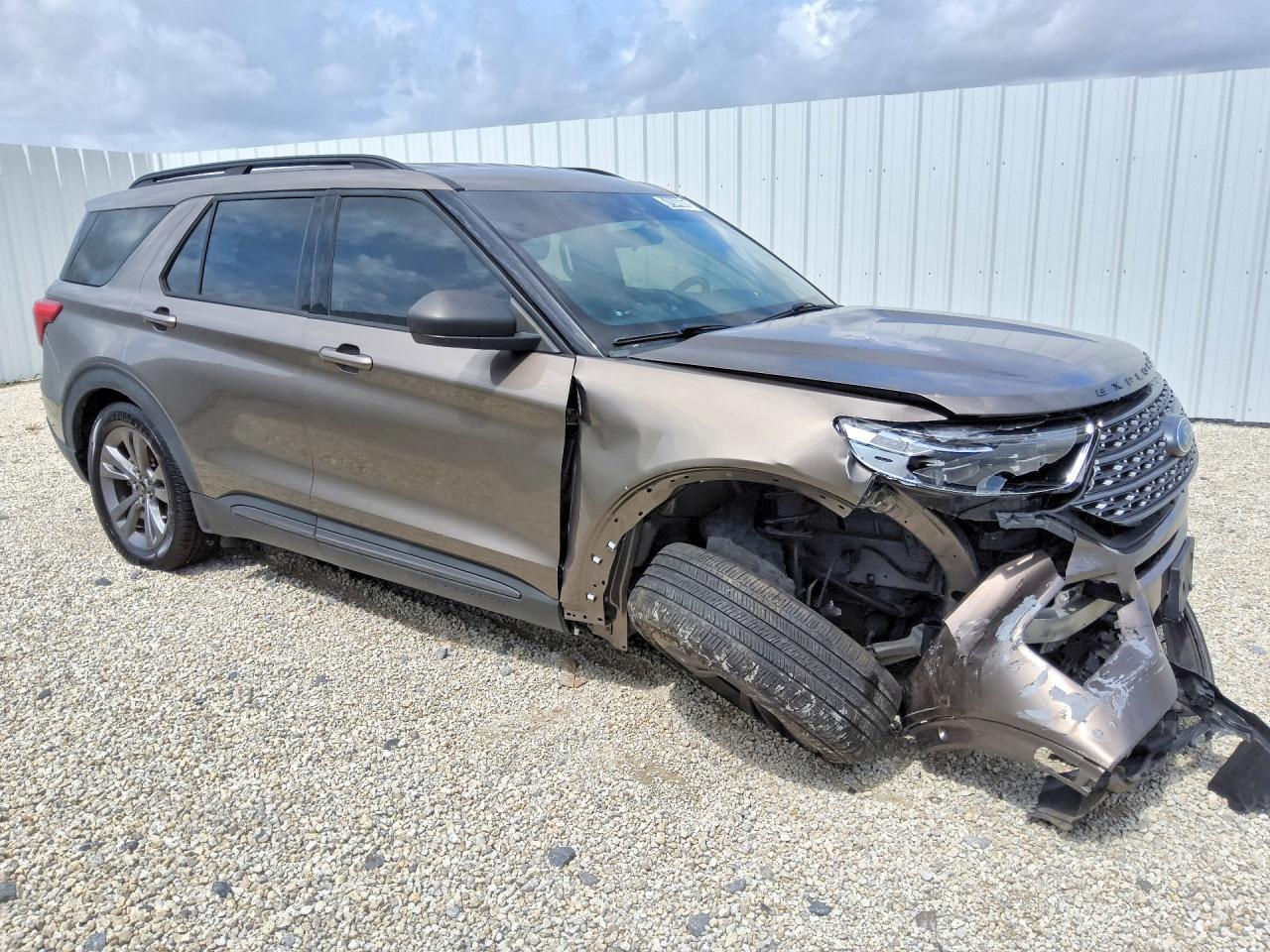 2021 FORD EXPLORER XLT — снимка 4