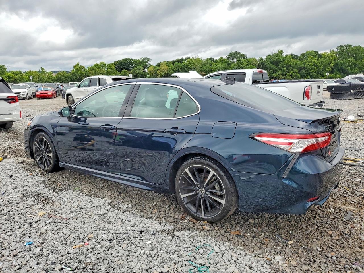 2020 TOYOTA CAMRY XSE — снимка 2