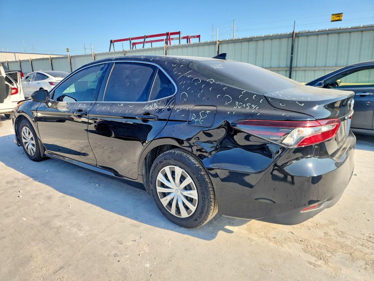 2022 TOYOTA CAMRY LE — снимка 2