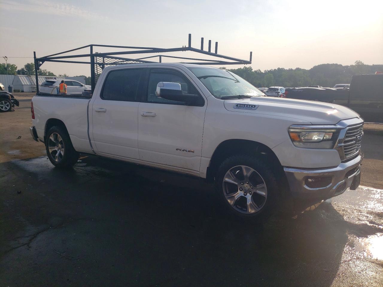 2023 RAM 1500 LARAMIE — снимка 4