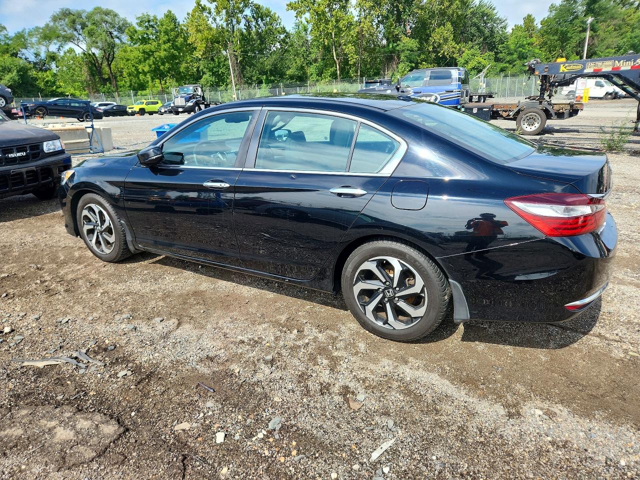 2017 HONDA ACCORD EXL — снимка 2