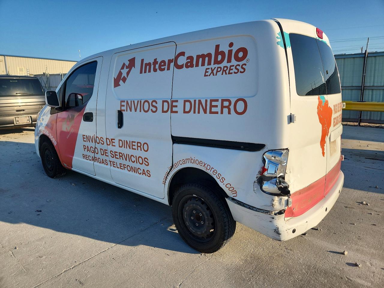 2017 NISSAN NV200 SV — снимка 2