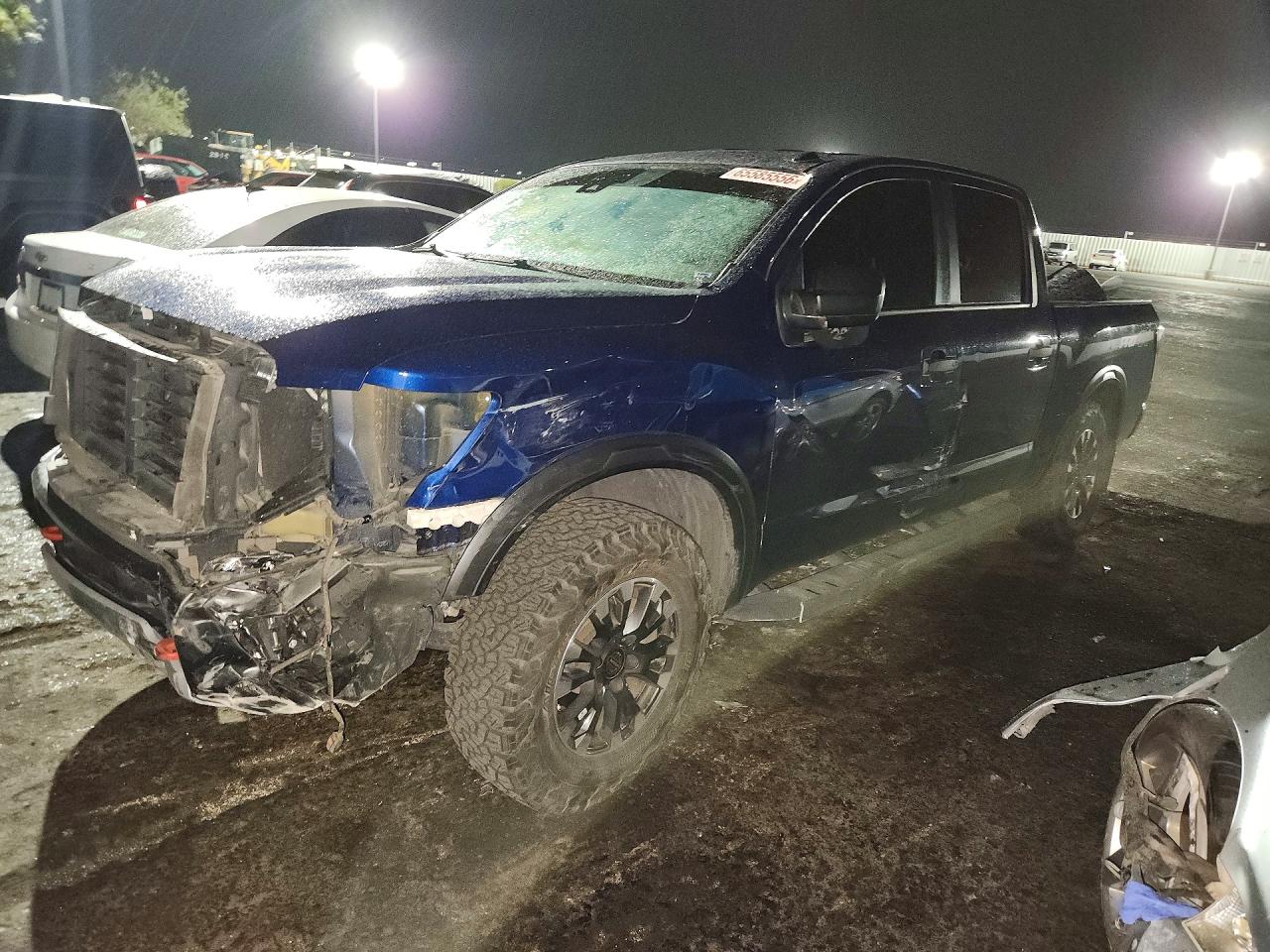 2021 NISSAN TITAN SV