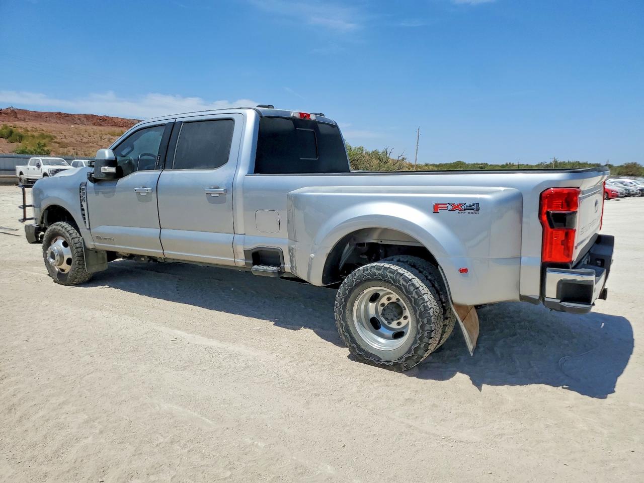 2023 FORD F350 SUPER DUTY — снимка 2