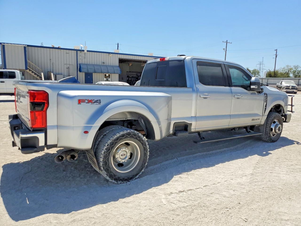 2023 FORD F350 SUPER DUTY — снимка 3