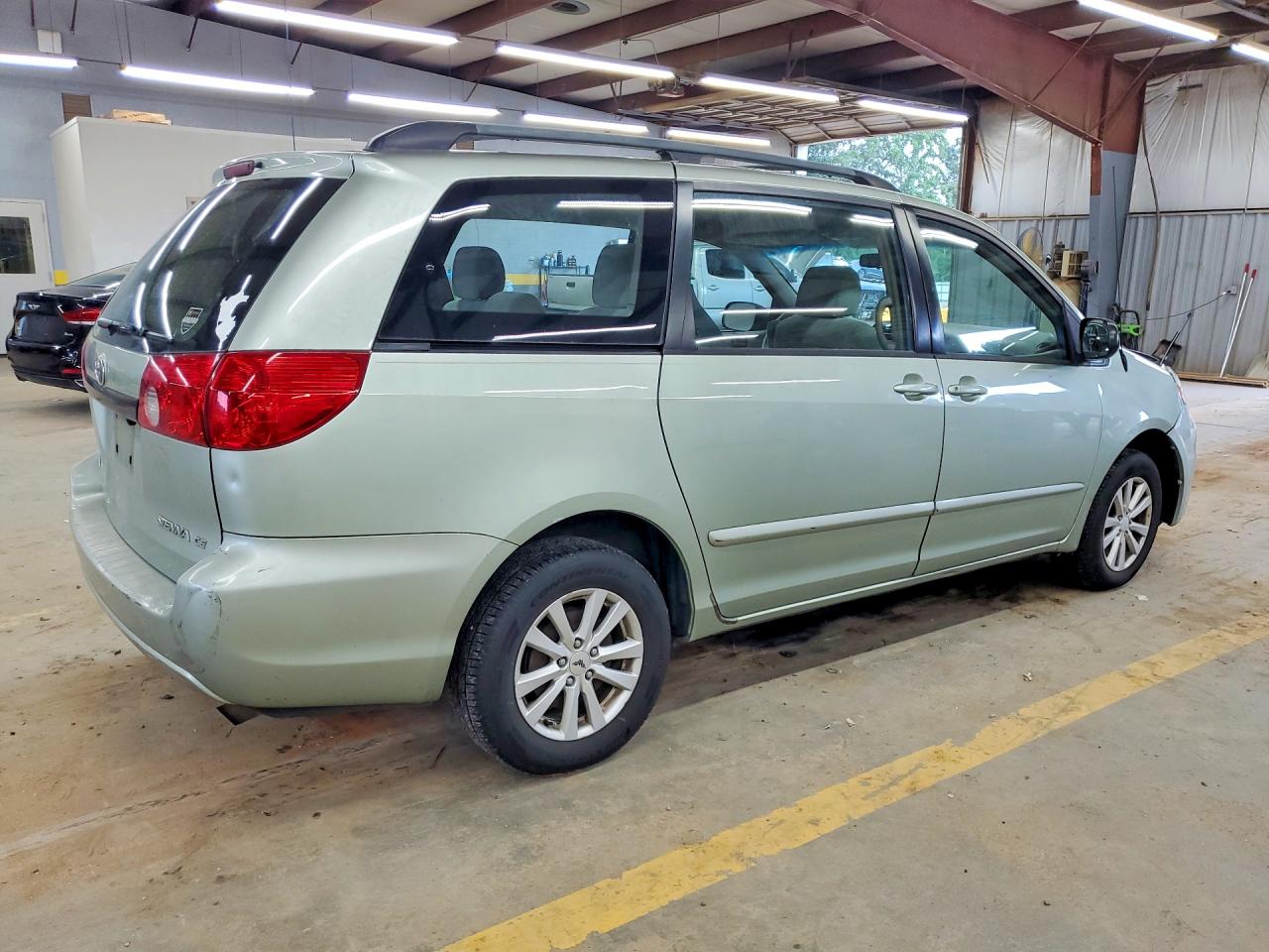 2021 TOYOTA SIENNA CE 8 PASSENGER — снимка 3