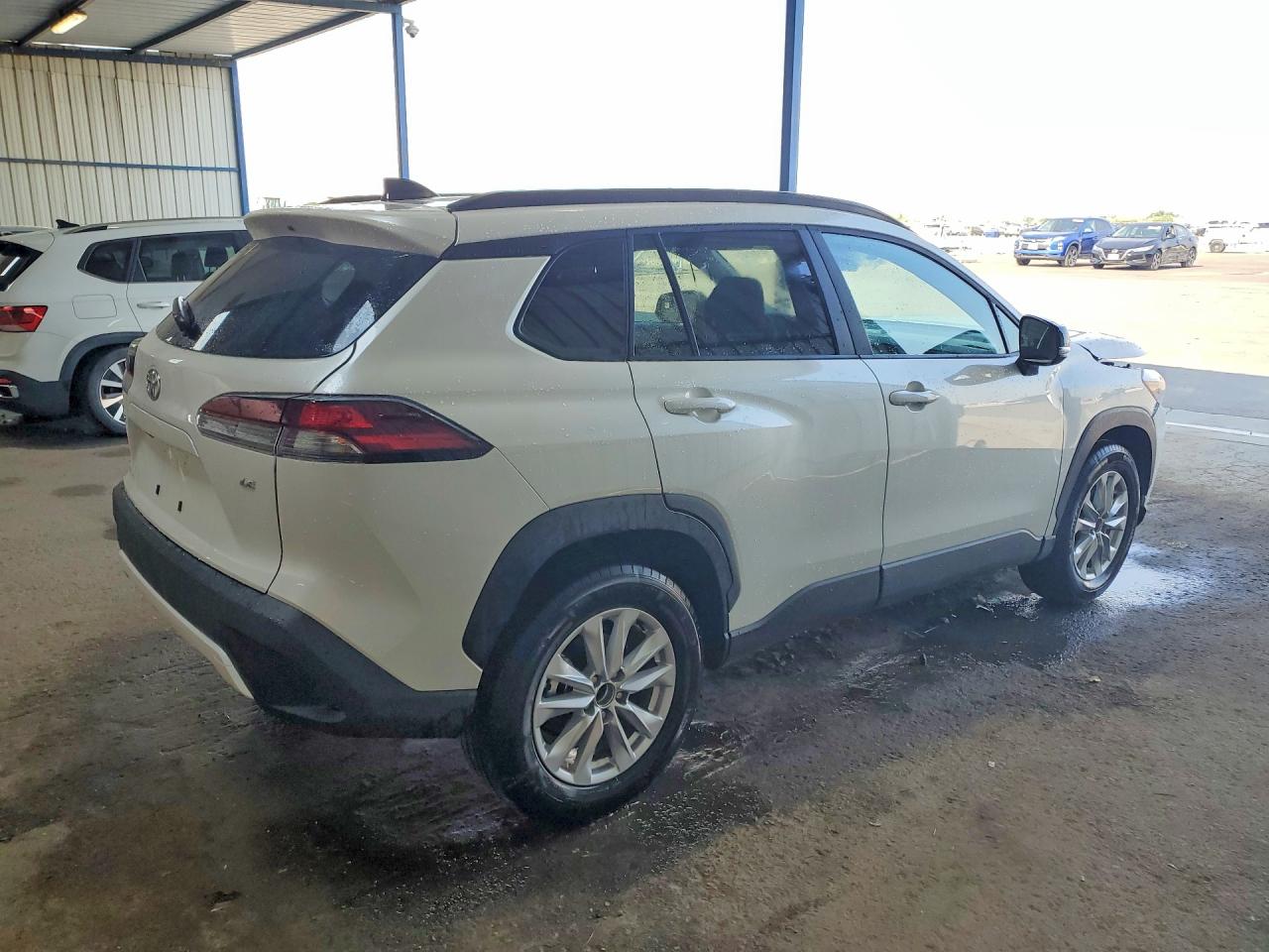 2026 TOYOTA COROLLA CROSS LE — снимка 3