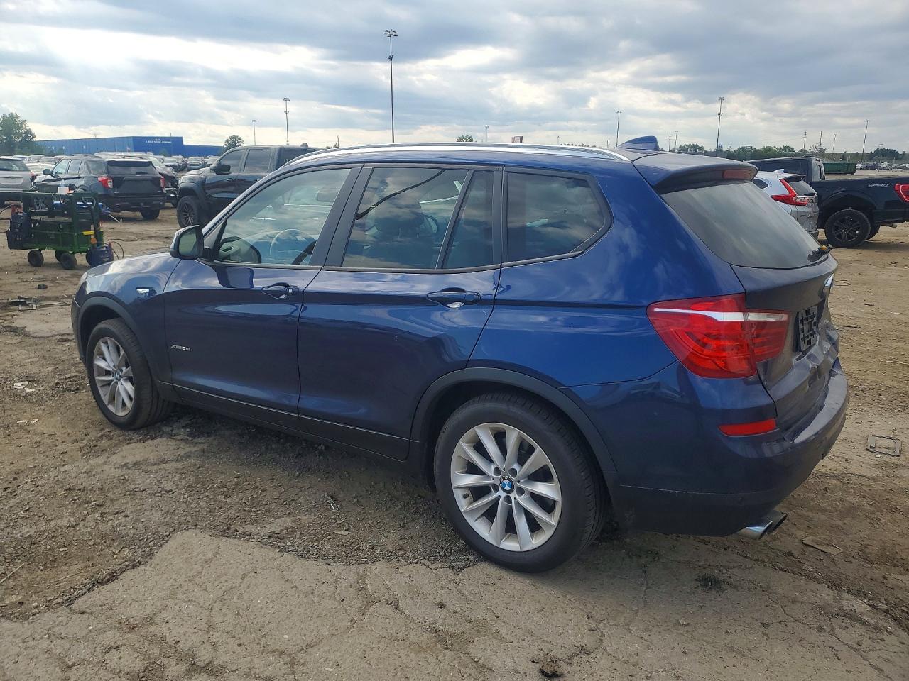 2017 BMW X3 XDRIVE28I — снимка 2