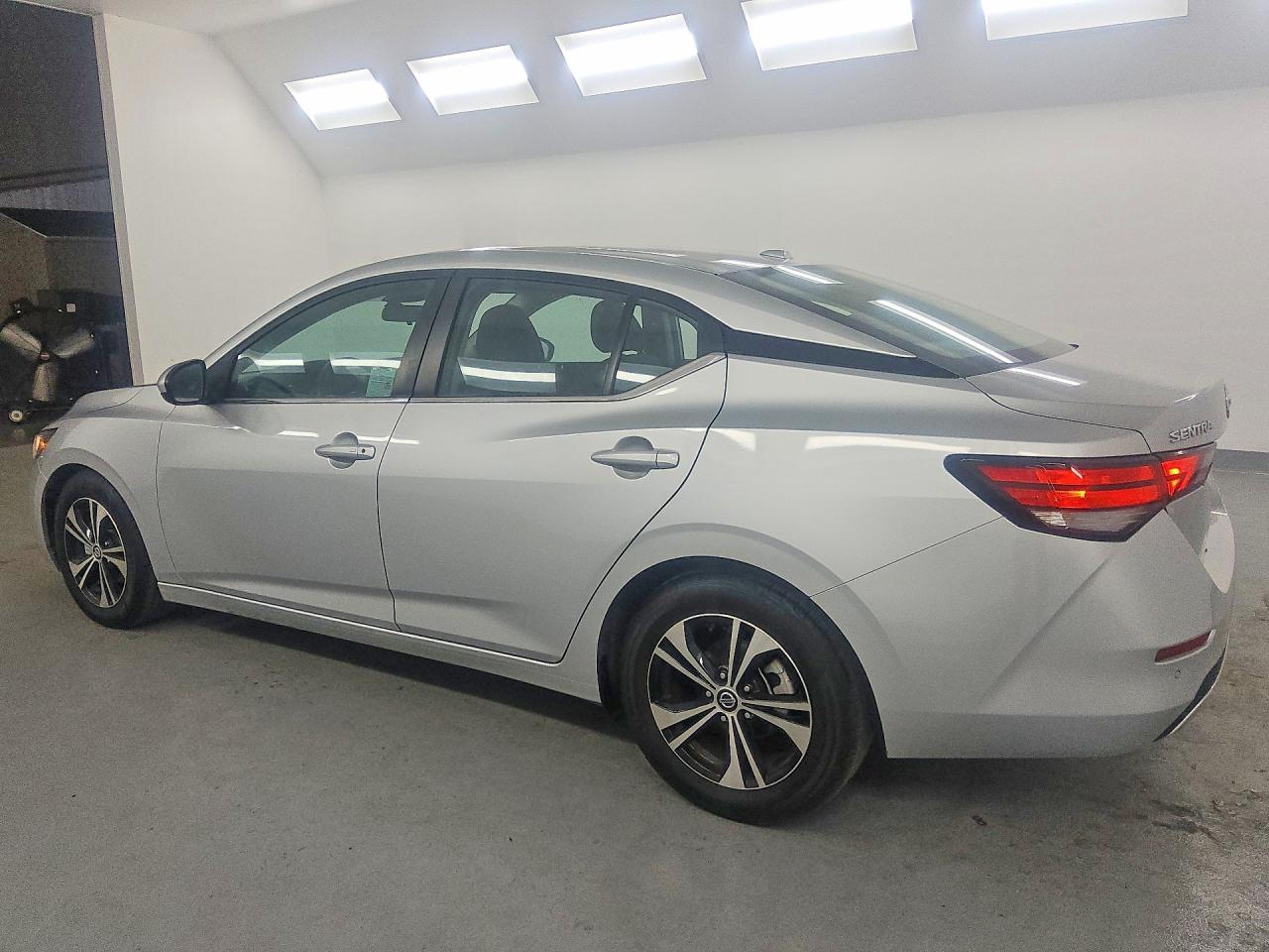 2021 NISSAN SENTRA SV — снимка 2