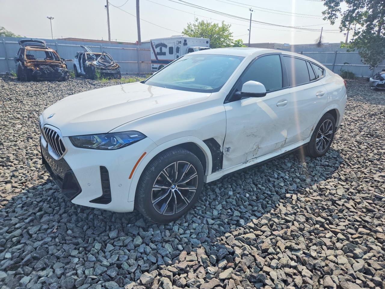 2026 BMW X6 XDRIVE40I