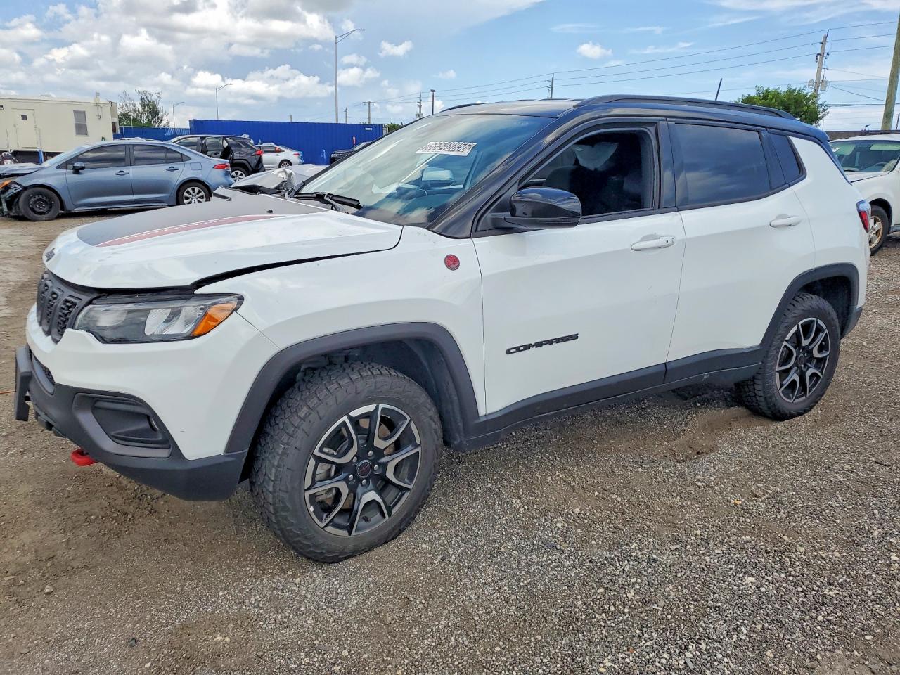 2025 JEEP COMPASS TRAILHAWK