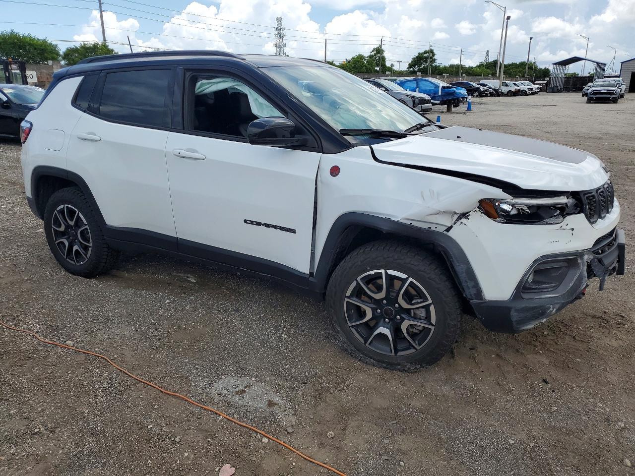 2025 JEEP COMPASS TRAILHAWK — снимка 4