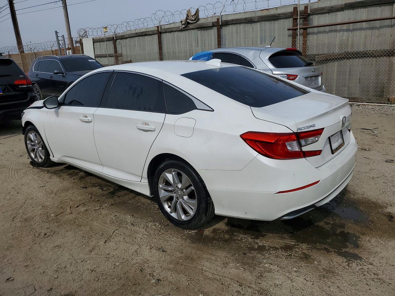 2020 HONDA ACCORD LX — снимка 2