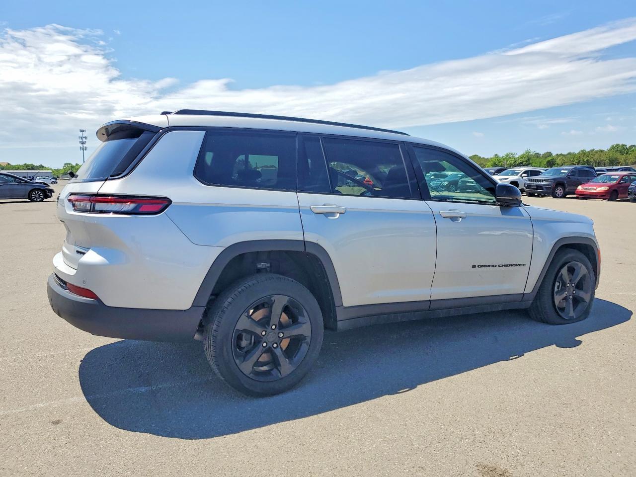 2025 JEEP GRAND CHEROKEE L LIMITED — снимка 3