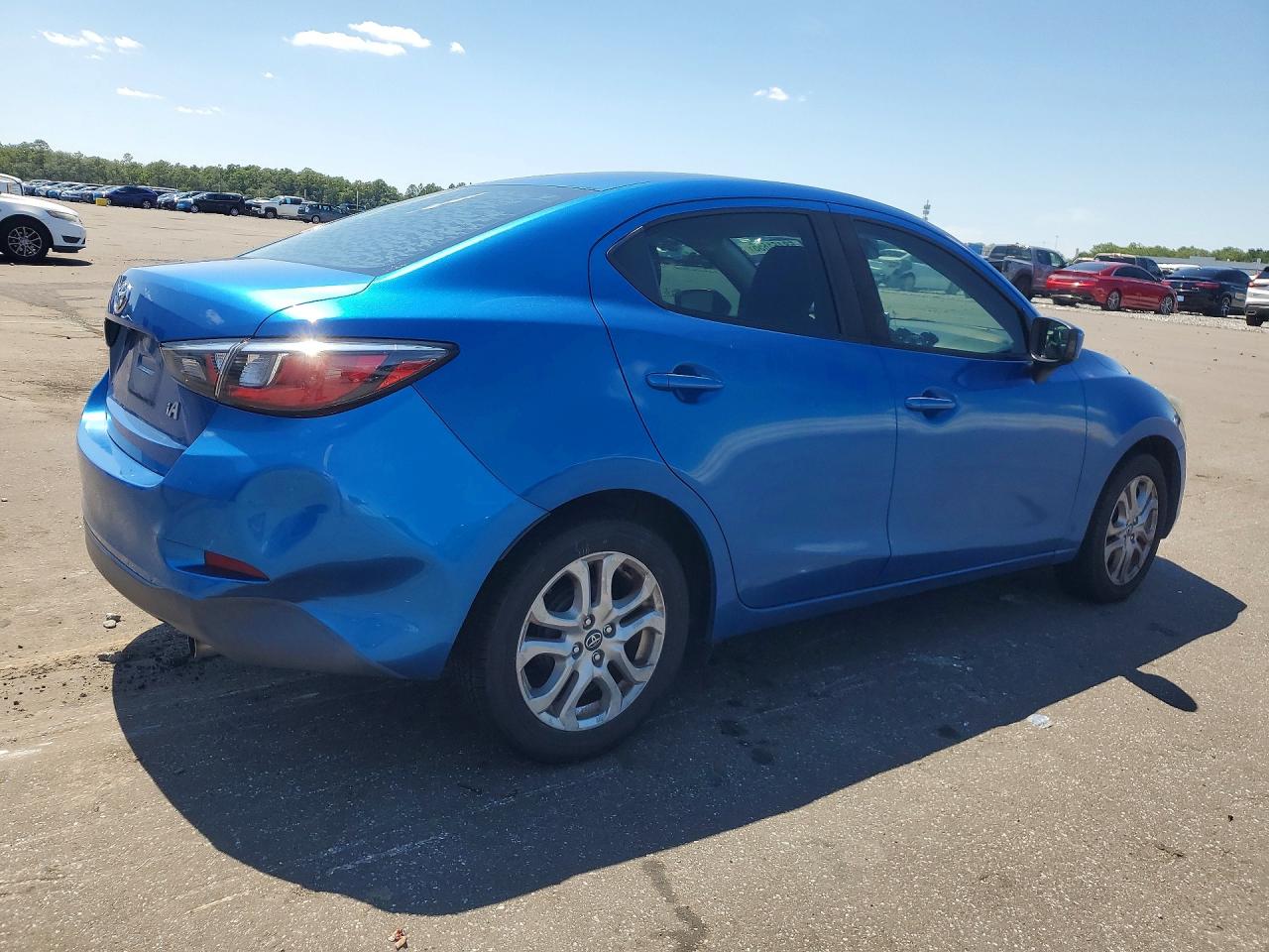 2017 TOYOTA YARIS IA BASE — снимка 3