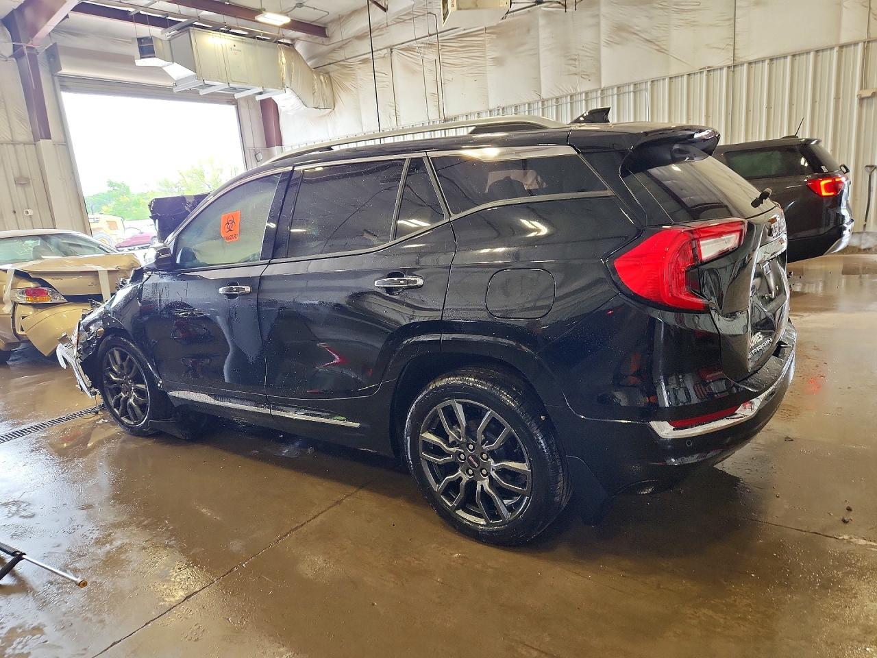 2024 GMC TERRAIN DENALI — снимка 2