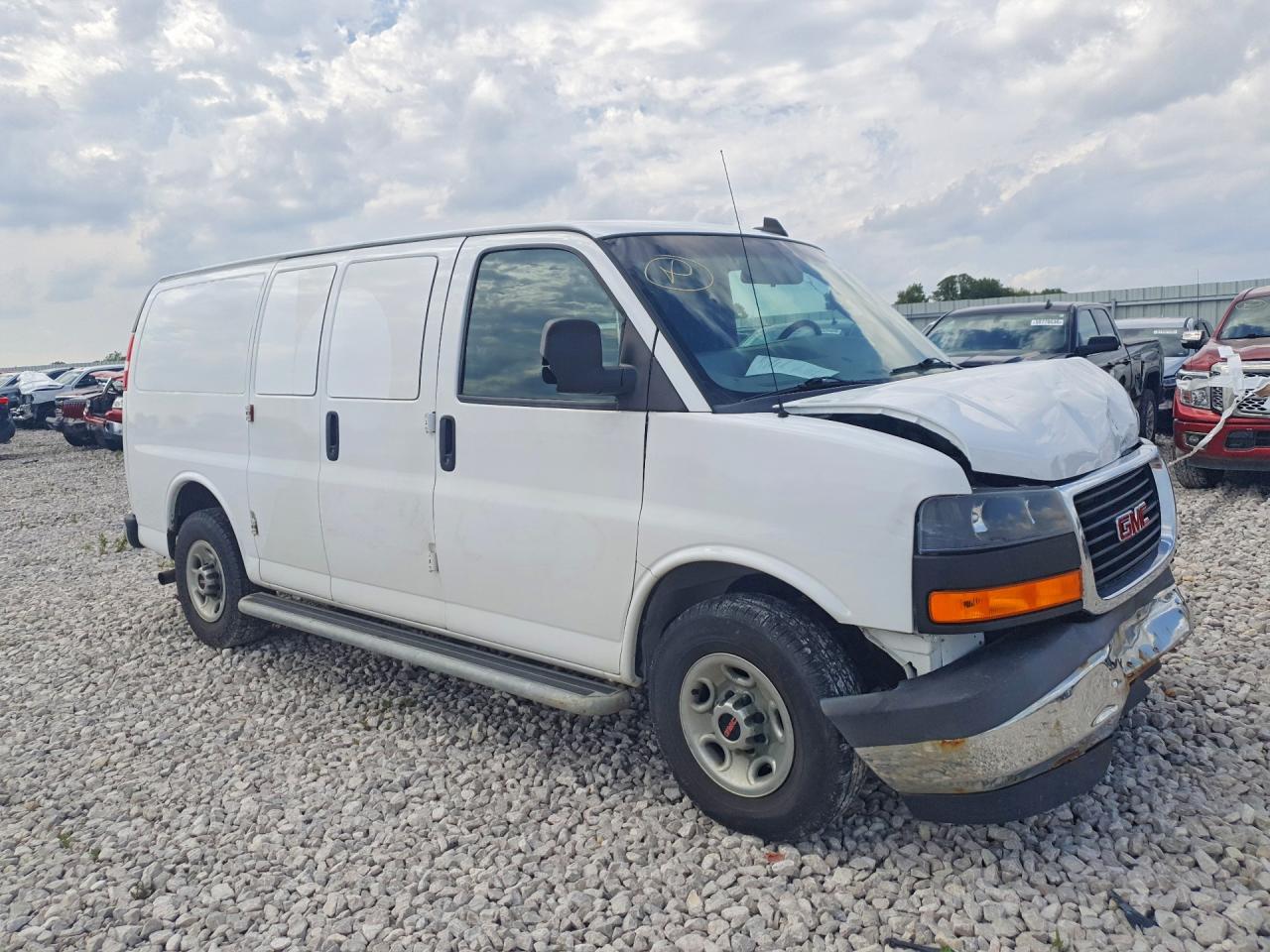 2020 GMC SAVANA G2500 — снимка 4