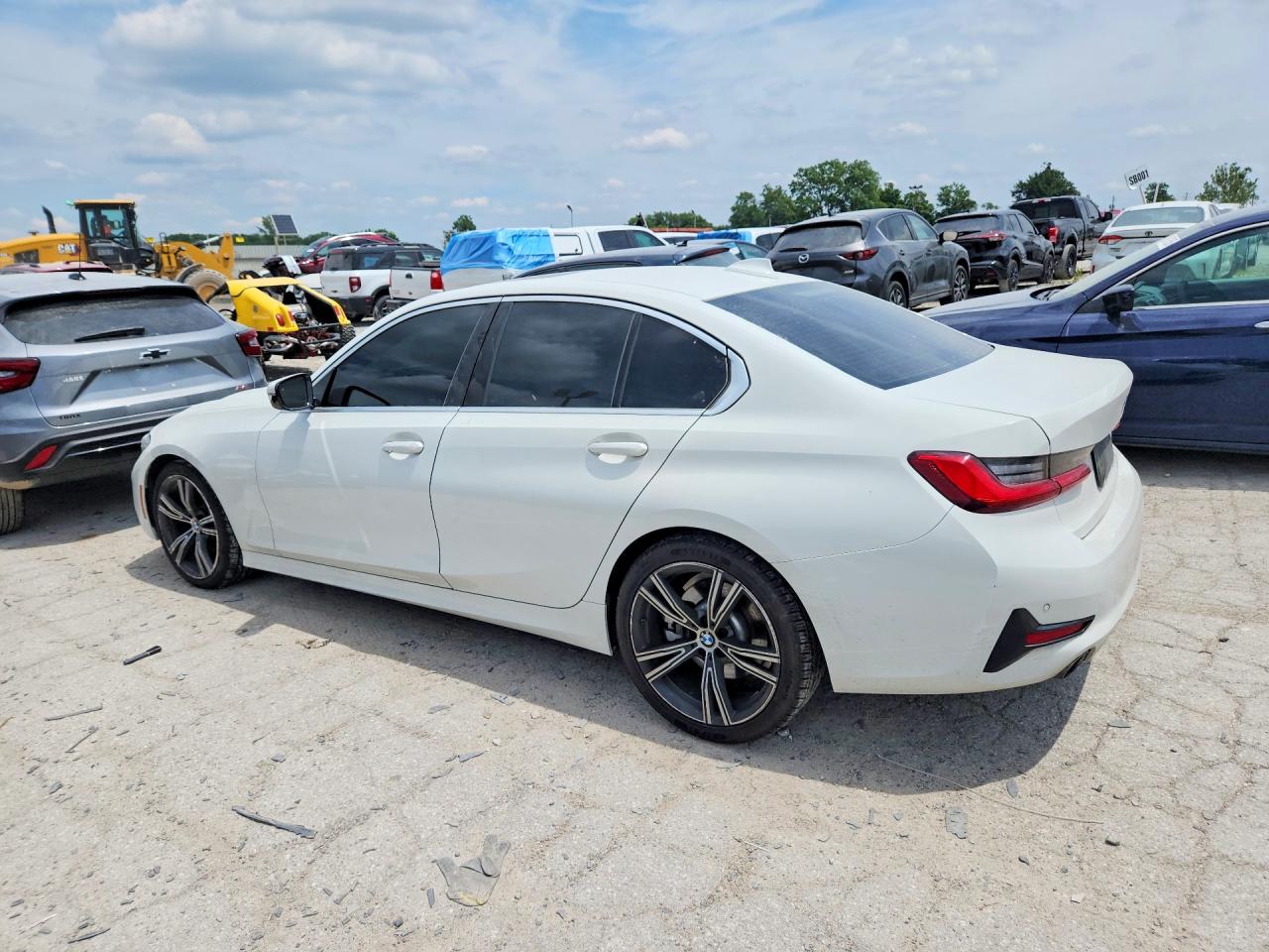 2020 BMW 330XI — снимка 2
